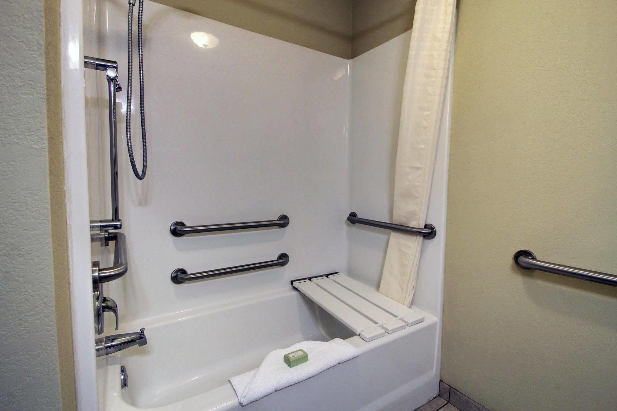 Cobblestone Inn & Suites - Hartington Экстерьер фото
